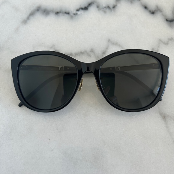 Saint Laurent YSL Authentic Sunglasses - Picture 2 of 12
